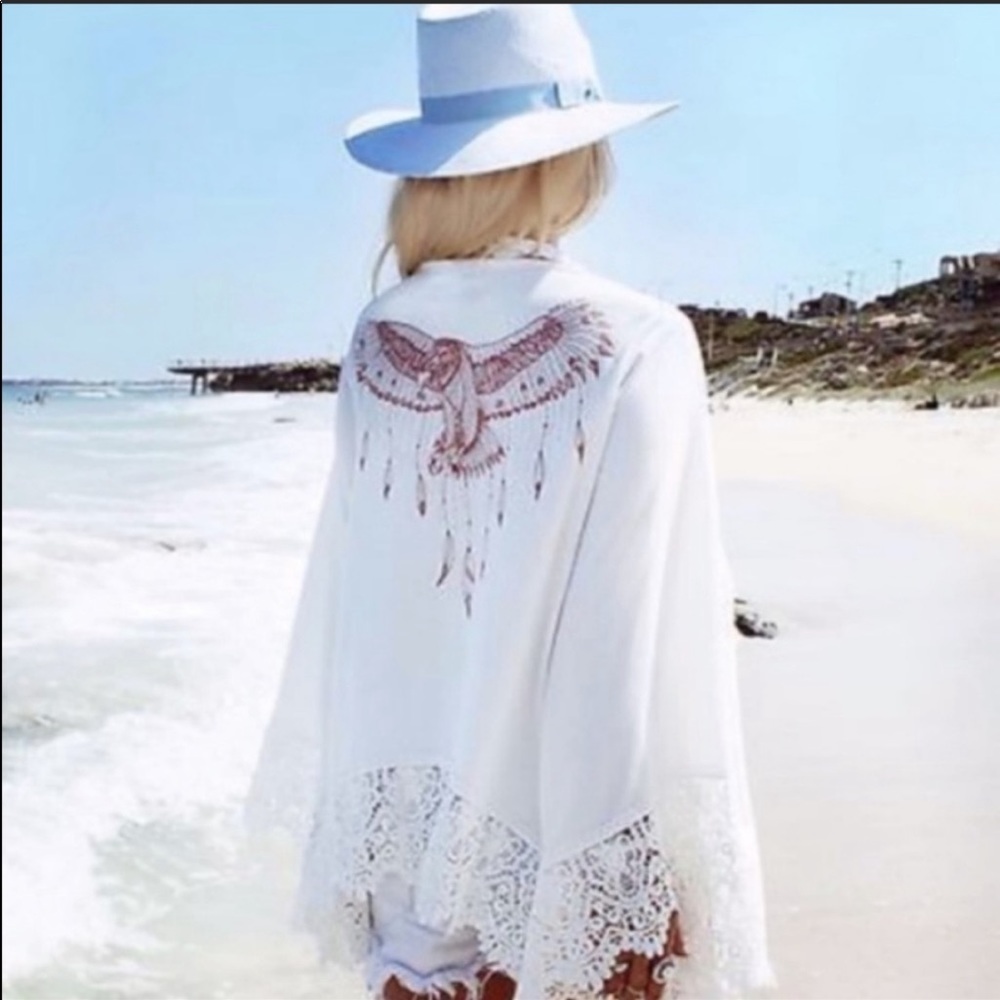 White Lace Eagle Design Kimono! - Picture 3 of 7